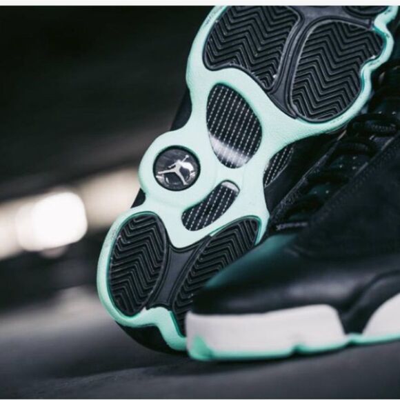 Air Jordan 13 Retro GS ‘Mint Foam’. **6.5 YR - Picture 2 of 5